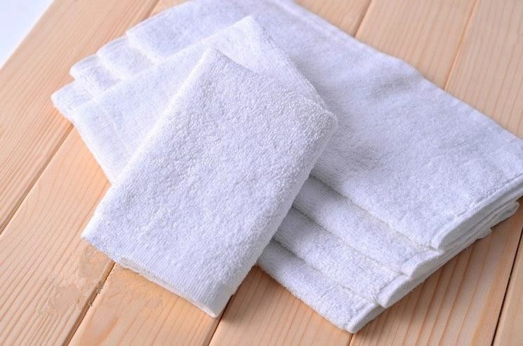 White Hotel Small Kitchen Tea Towels Disposable With Cotton Blended Fabric