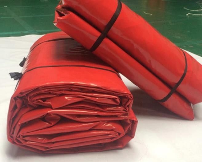 Red PVC Coated Polyester Tarpaulin Tear Resistant 650gsm 1000d*1000d 20*20